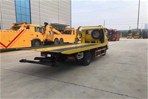 小金非事故拖车